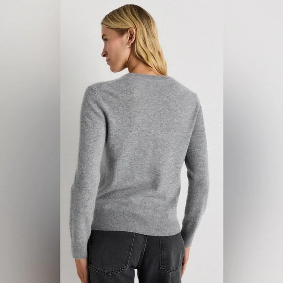 Quince Mongolian Cashmere Crewneck Sweater in Heather Grey: S - Picture 2 of 7